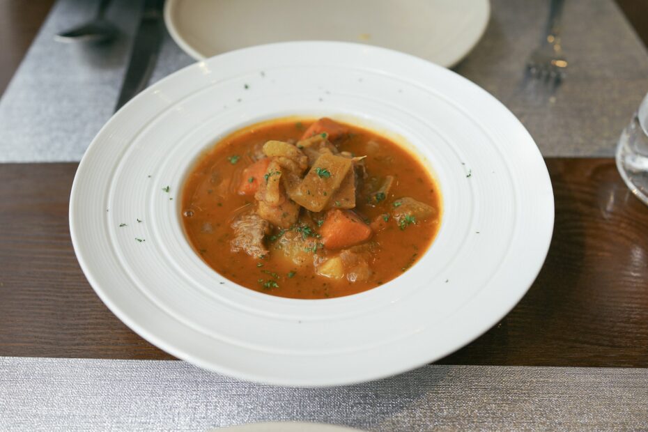 Rindfleischsuppe | Keto-Rezept | KetoDelight