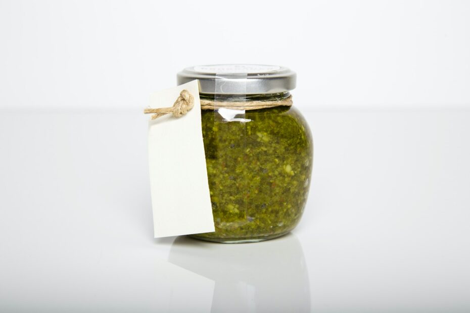 Hähnchenbrust mit Avocado-Pesto | Keto-Rezept |KetoDelight